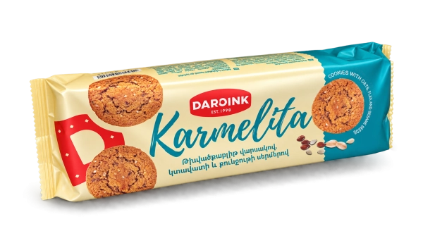  "Karmelita" cookie with oatmeal and flax and sesame seeds